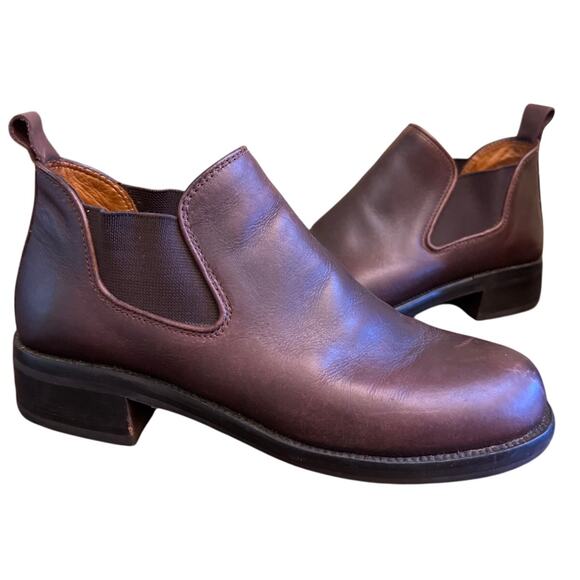 Cole Haan Brown Leather Low Heel Chelsea Ankle Riding Boots Women's Size 7 Cabin - Picture 1 of 7